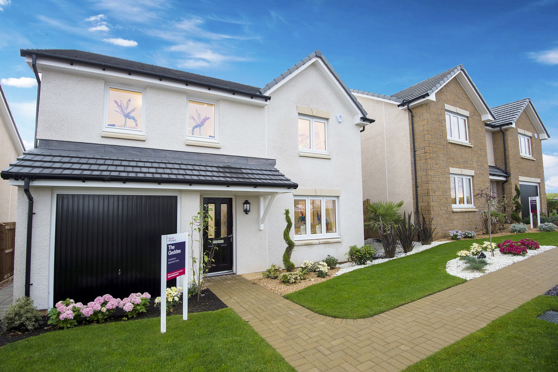 07/11/15 - 15110603 - TAYLOR WIMPEY 
 MASTERTON GARDENS - DUNFERMLINE 
 The Geddes 
 Sized.